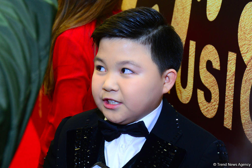 Красная дорожка фестиваля "ЗИМА" – впечатления и восторг участников (ФОТО)