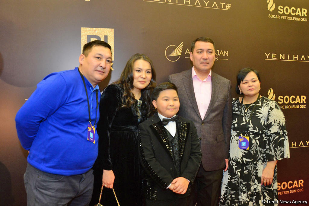 Красная дорожка фестиваля "ЗИМА" – впечатления и восторг участников (ФОТО)