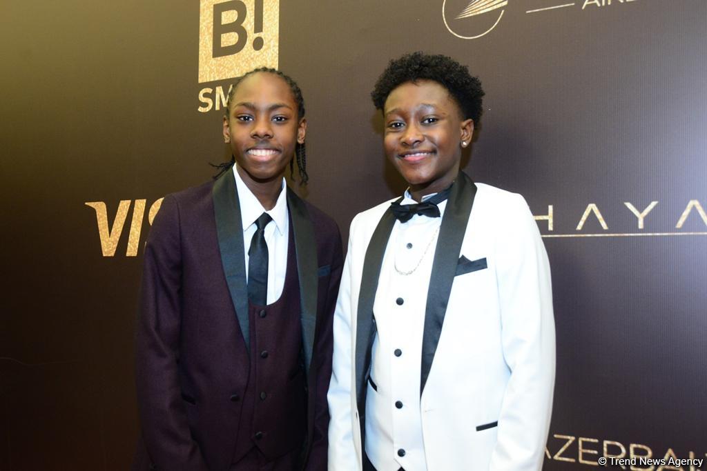 Красная дорожка фестиваля "ЗИМА" – впечатления и восторг участников (ФОТО)