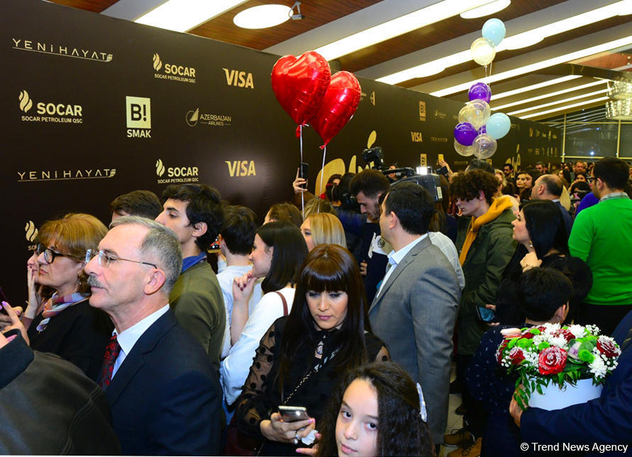 Красная дорожка фестиваля "ЗИМА" – впечатления и восторг участников (ФОТО)