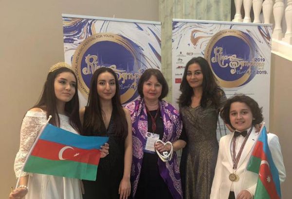 Золотые азербайджанцы в Латвии - путешествие в мир сказки (ВИДЕО, ФОТО)