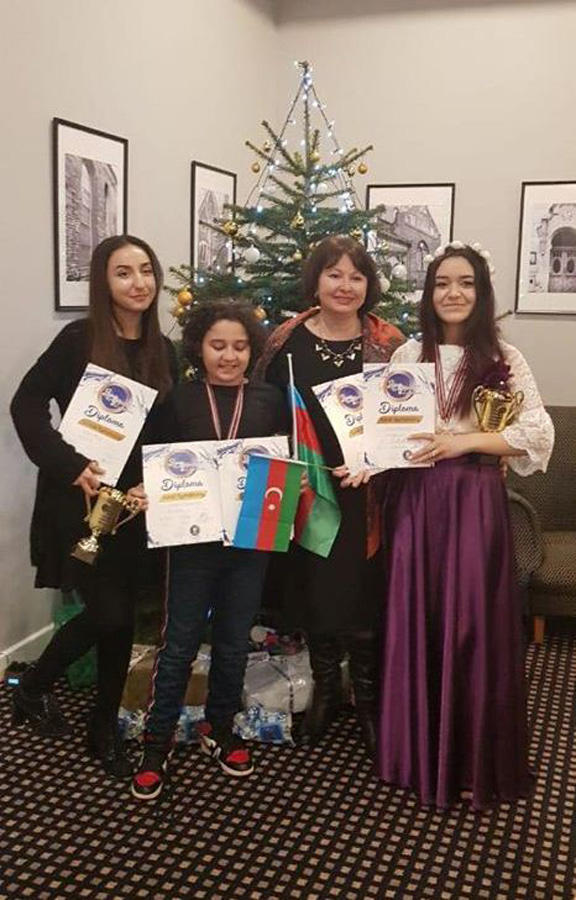 Золотые азербайджанцы в Латвии - путешествие в мир сказки (ВИДЕО, ФОТО)