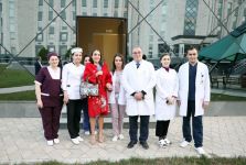 Вице-президент Фонда Гейдара Алиева Лейла Алиева навестила детей, получающих лечение в Детской клинике Национального центра онкологии (ФОТО)