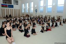 Члены национальной сборной Азербайджана по художественной гимнастике встретились с юными спортсменками (ФОТО)