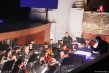 В Баку главврач Мефистофель показал эксперименты над человеческим разумом!  Деньги, слава, наслаждения…(ВИДЕО, ФОТО)