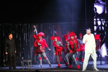 В Баку главврач Мефистофель показал эксперименты над человеческим разумом!  Деньги, слава, наслаждения…(ВИДЕО, ФОТО)