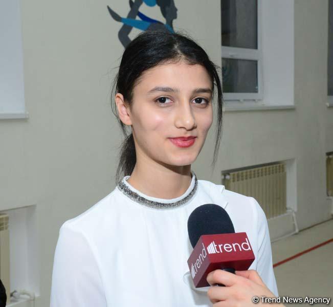 Члены национальной сборной Азербайджана по художественной гимнастике встретились с юными спортсменками (ФОТО)