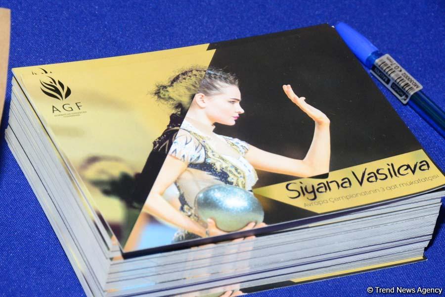 Члены национальной сборной Азербайджана по художественной гимнастике встретились с юными спортсменками (ФОТО)