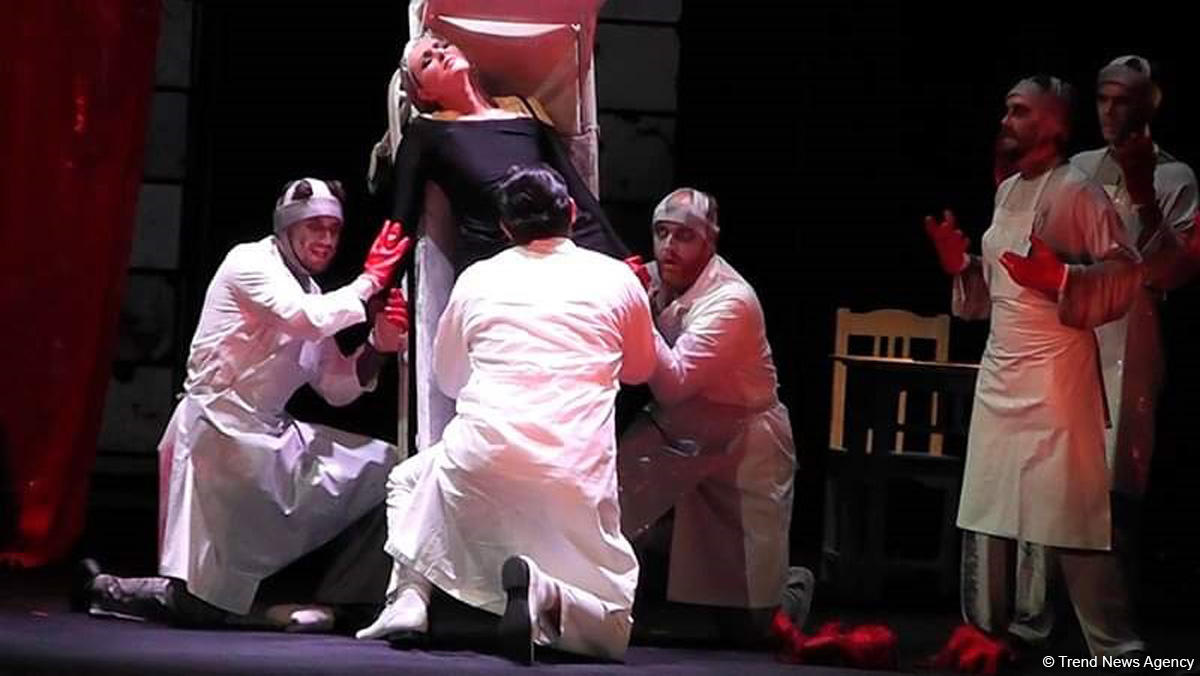 В Баку главврач Мефистофель показал эксперименты над человеческим разумом!  Деньги, слава, наслаждения…(ВИДЕО, ФОТО)