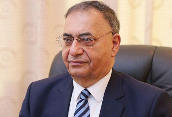 Асим Моллазаде награжден орденом "За службу Отечеству"