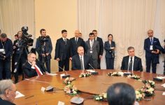 Президент Ильхам Алиев принял участие в неформальной встрече глав государств СНГ (ФОТО)