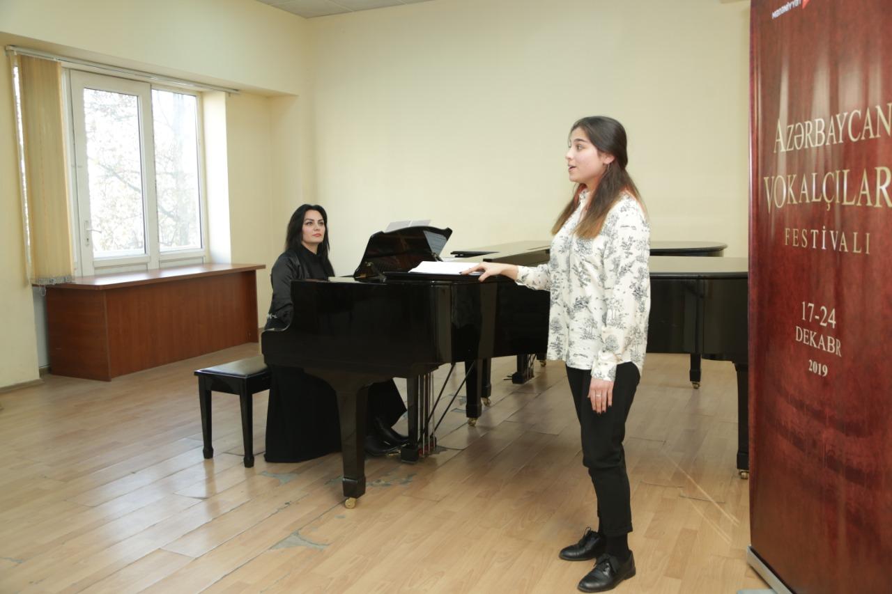 Народная артистка СССР провела мастер-класс для азербайджанской молодежи (ФОТО)