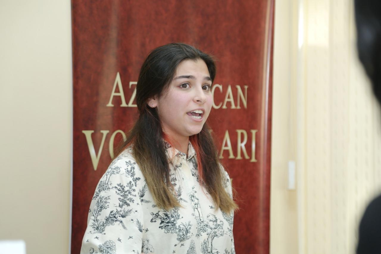 Народная артистка СССР провела мастер-класс для азербайджанской молодежи (ФОТО)