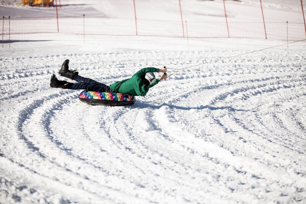 Экстремальная зима в Азербайджане – головокружительный драйв с гигантским экскаватором  (ВИДЕО, ФОТО)