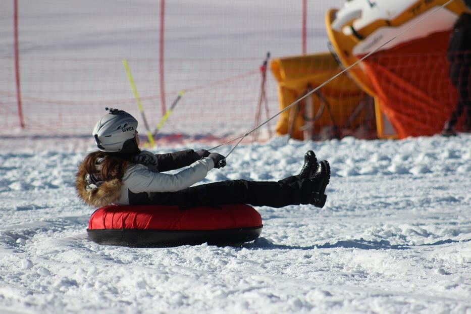 Экстремальная зима в Азербайджане – головокружительный драйв с гигантским экскаватором  (ВИДЕО, ФОТО)