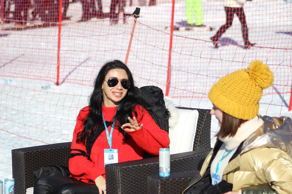 Экстремальная зима в Азербайджане – головокружительный драйв с гигантским экскаватором  (ВИДЕО, ФОТО)