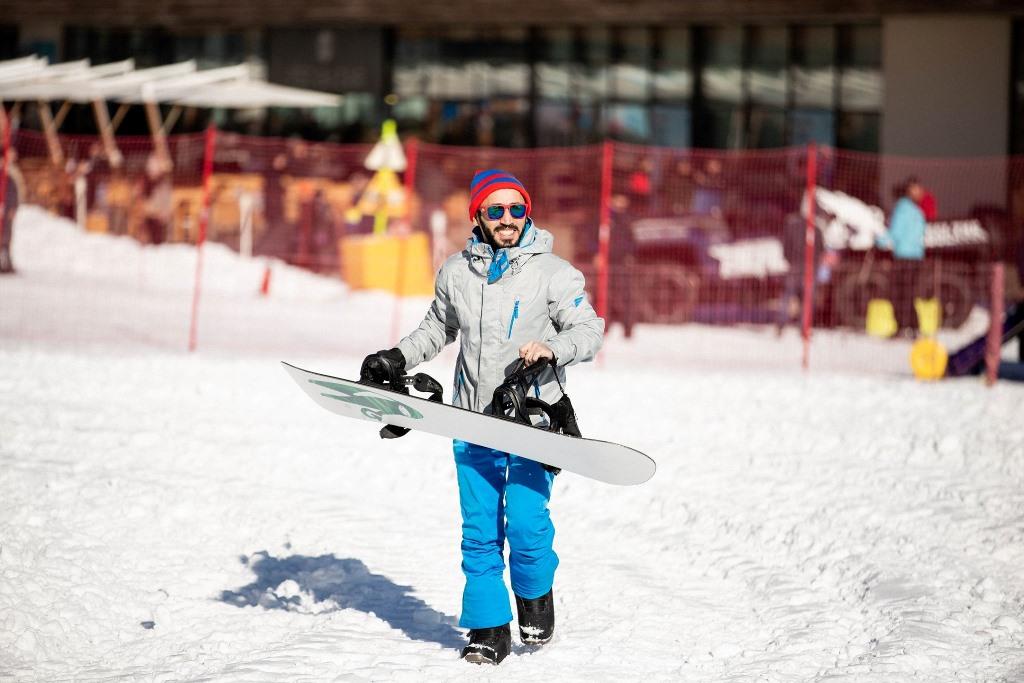 Экстремальная зима в Азербайджане – головокружительный драйв с гигантским экскаватором  (ВИДЕО, ФОТО)