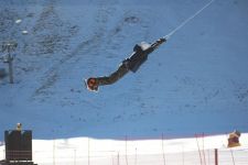 Экстремальная зима в Азербайджане – головокружительный драйв с гигантским экскаватором  (ВИДЕО, ФОТО)