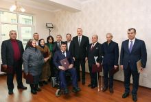 Состоялась церемония предоставления квартир и автомобилей инвалидам Карабахской войны и приравненным к ним лицам
В церемонии принял участие Президент Ильхам Алиев (ФОТО)