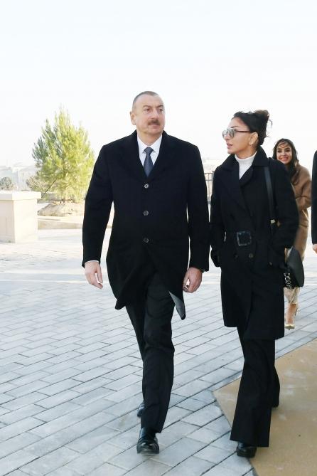 Президент Ильхам Алиев принял участие в открытии Центральной бульварной улицы в «Баку Белый город» (ФОТО)