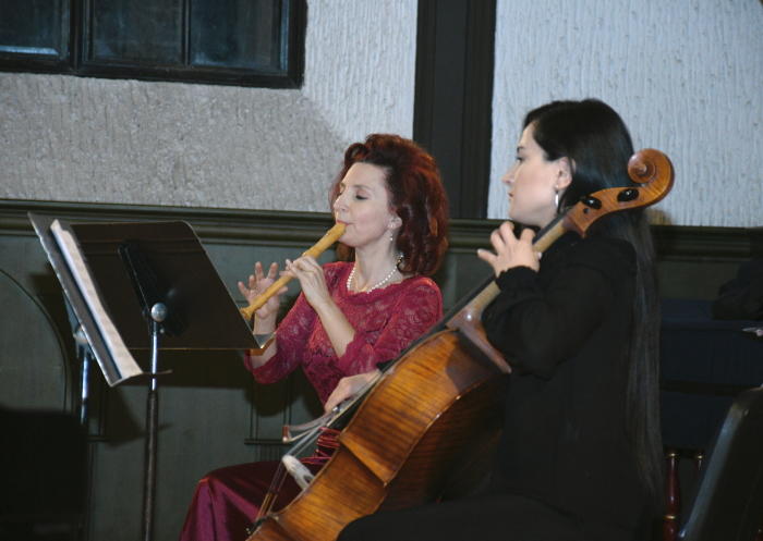 Happy New Year – артисты в Баку надели новогодние шапочки и подарили праздник (ФОТО)