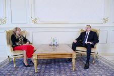 Президент Ильхам Алиев принял верительные грамоты нового посла Алжира (ФОТО)