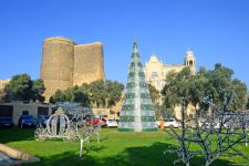 Предновогодний Баку в сверкании огней (ФОТОРЕПОРТАЖ)