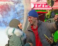 Предновогодний Баку в сверкании огней (ФОТОРЕПОРТАЖ)