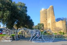 Предновогодний Баку в сверкании огней (ФОТОРЕПОРТАЖ)