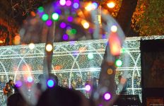 Предновогодний Баку в сверкании огней (ФОТОРЕПОРТАЖ)