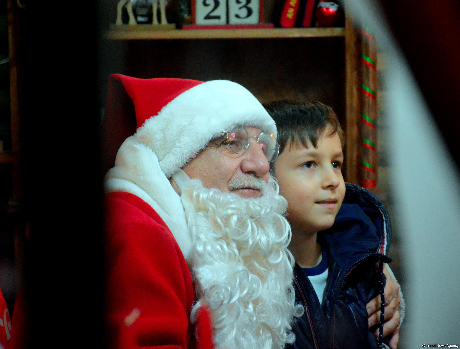 Предновогодний Баку в сверкании огней (ФОТОРЕПОРТАЖ)