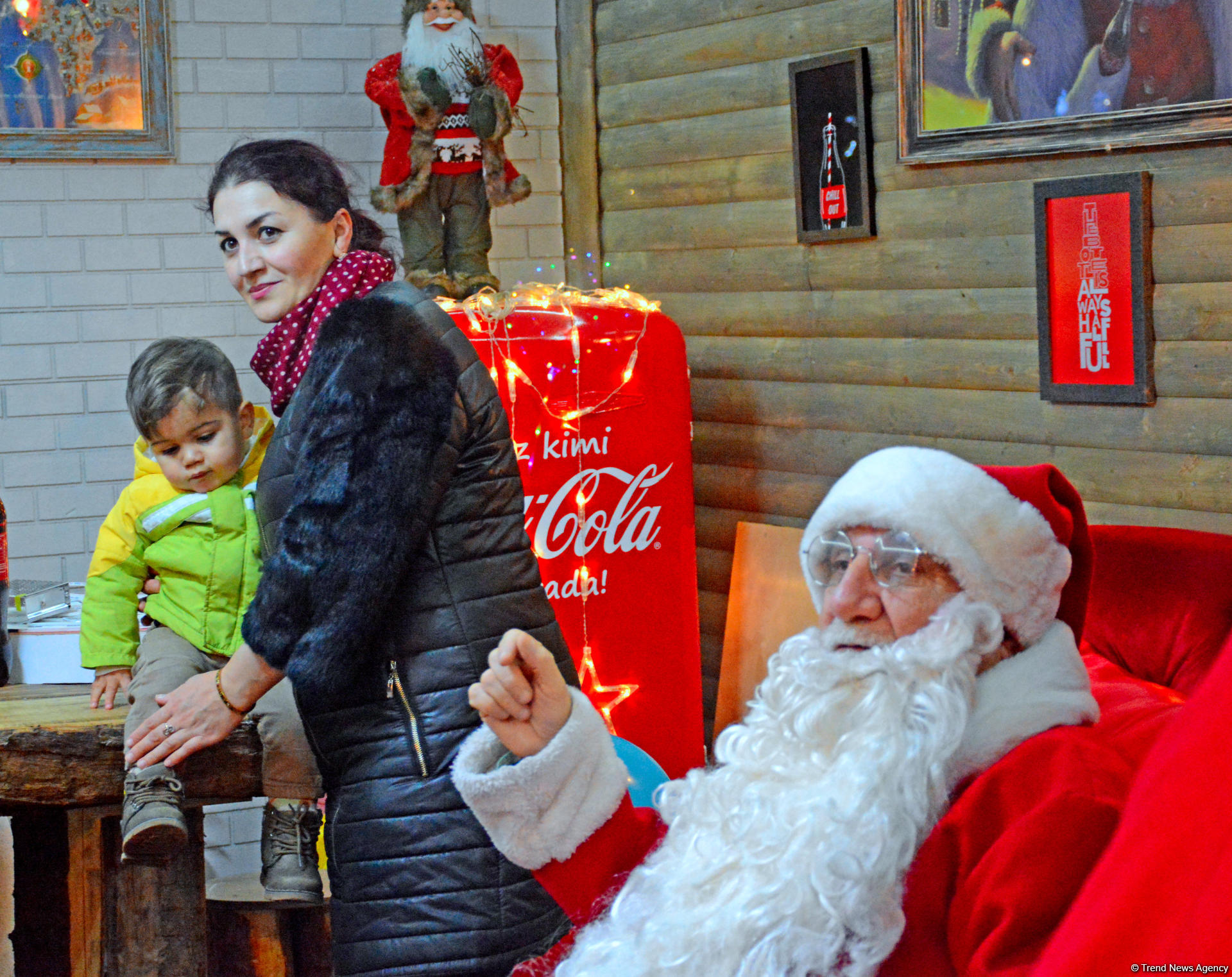Предновогодний Баку в сверкании огней (ФОТОРЕПОРТАЖ)