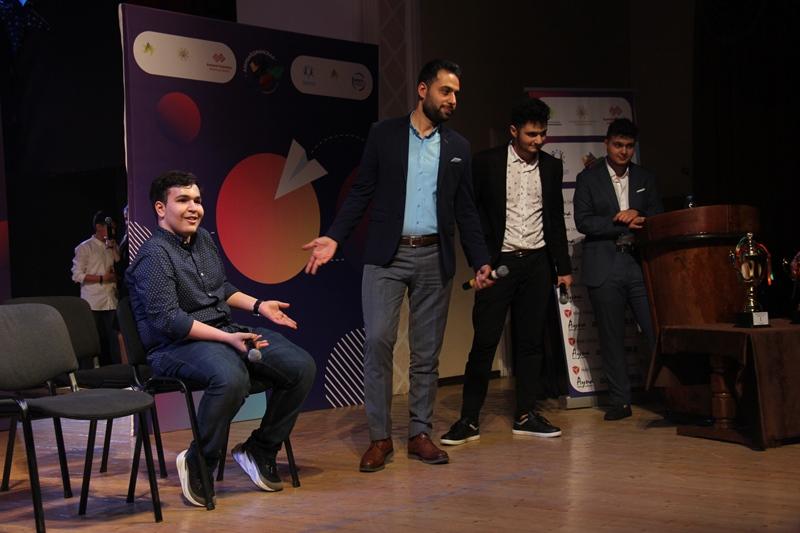 Это азербайджанская пятилетка: У меня сводило скулы и болел живот от смеха! (ФОТО)