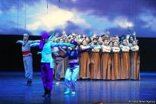 Грандиозным завершением Года Насими в Азербайджане стал спектакль "Пассион Насими" (ВИДЕО/ФОТО)