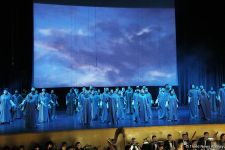 Грандиозным завершением Года Насими в Азербайджане стал спектакль "Пассион Насими" (ВИДЕО/ФОТО)