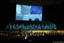 Грандиозным завершением Года Насими в Азербайджане стал спектакль "Пассион Насими" (ВИДЕО/ФОТО)