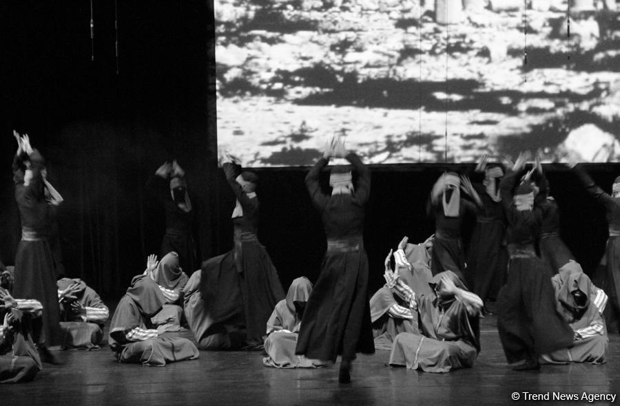 Грандиозным завершением Года Насими в Азербайджане стал спектакль "Пассион Насими" (ВИДЕО/ФОТО)