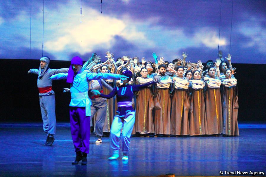 Грандиозным завершением Года Насими в Азербайджане стал спектакль "Пассион Насими" (ВИДЕО/ФОТО)