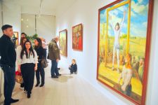 В Баку открылась выставка отца и сына "Ашраф и Саид" (ФОТО)