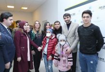 Вице-президент Фонда Гейдара Алиева Лейла Алиева встретилась с детьми, лечащимися в Институте гематологии и трансфузиологии (ФОТО)