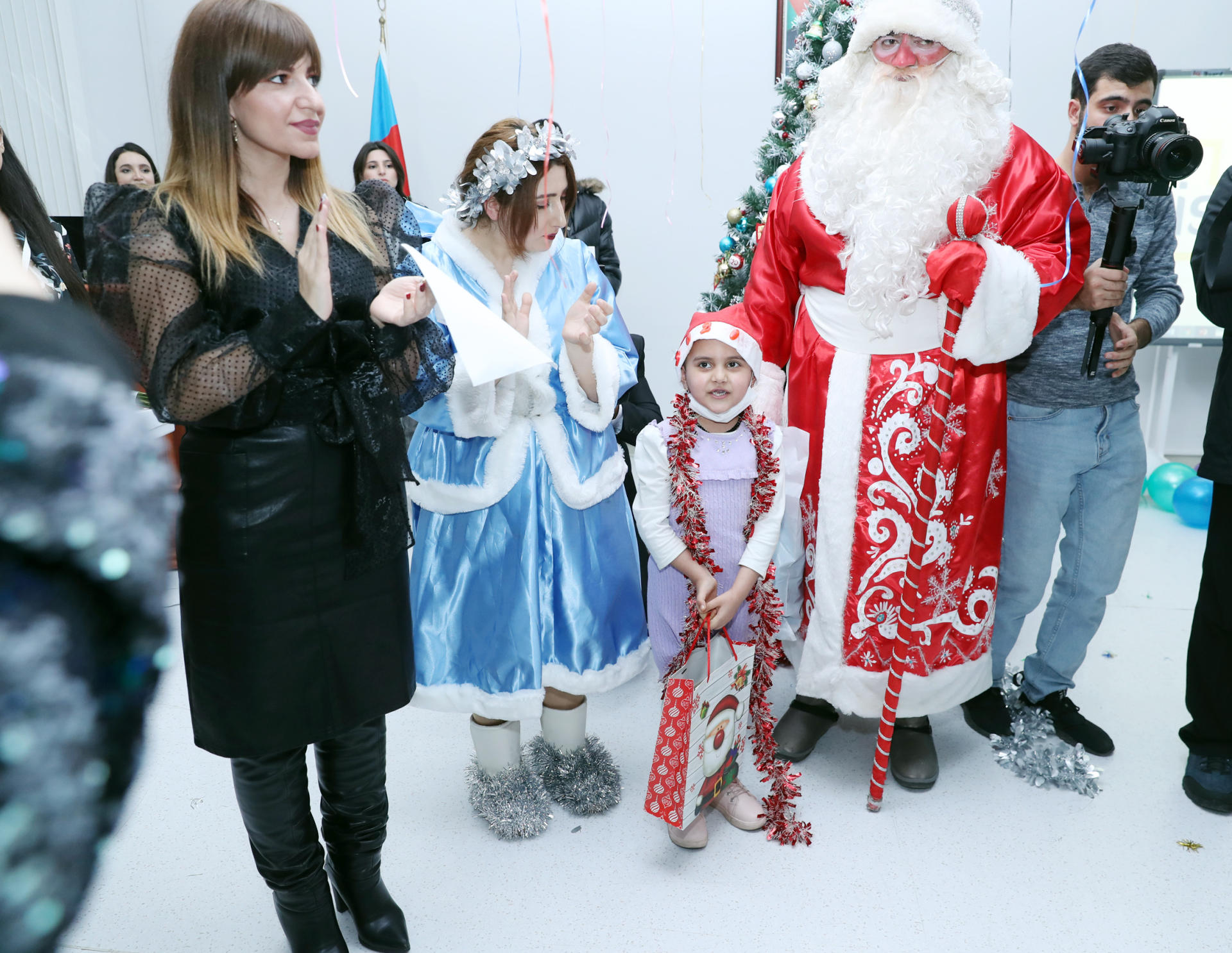 Вице-президент Фонда Гейдара Алиева Лейла Алиева встретилась с детьми, лечащимися в Институте гематологии и трансфузиологии (ФОТО)