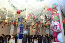 В Бакинском филиале МГУ имени М.В.Ломоносова прошел традиционный красочный новогодний вечер (ФОТО)