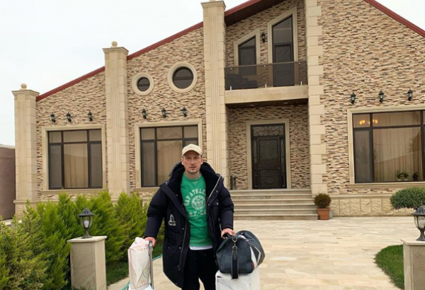 Известный российский стилист встретил Новый год в Азербайджане (ВИДЕО)