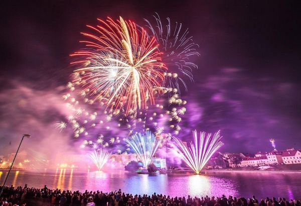 Задали огня! Команда Азербайджана показала пиротехнический спектакль в России (ВИДЕО)