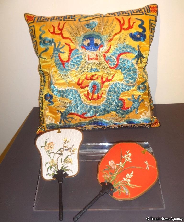 Китайские фонарики и чайная церемония. Как в Баку наступила весна (ВИДЕО, ФОТО)