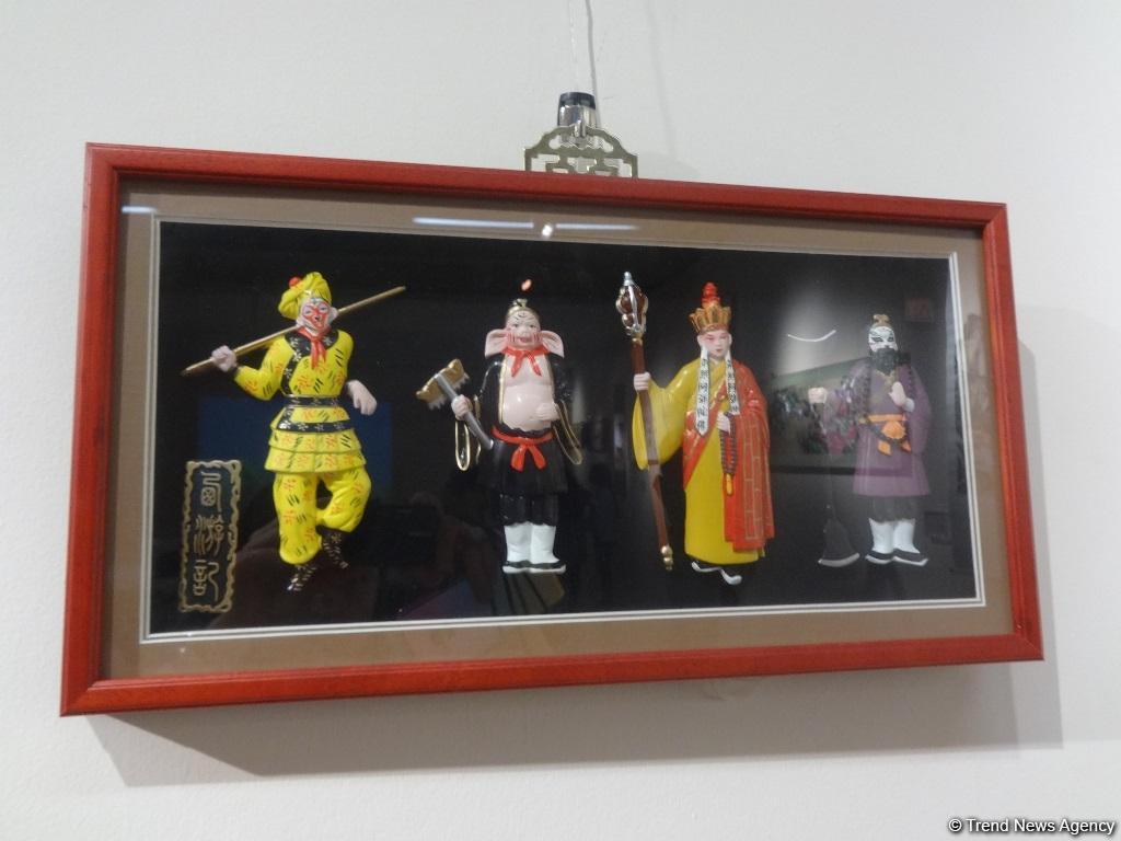 Китайские фонарики и чайная церемония. Как в Баку наступила весна (ВИДЕО, ФОТО)