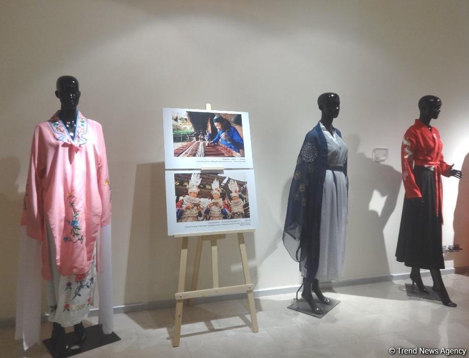 Китайские фонарики и чайная церемония. Как в Баку наступила весна (ВИДЕО, ФОТО)