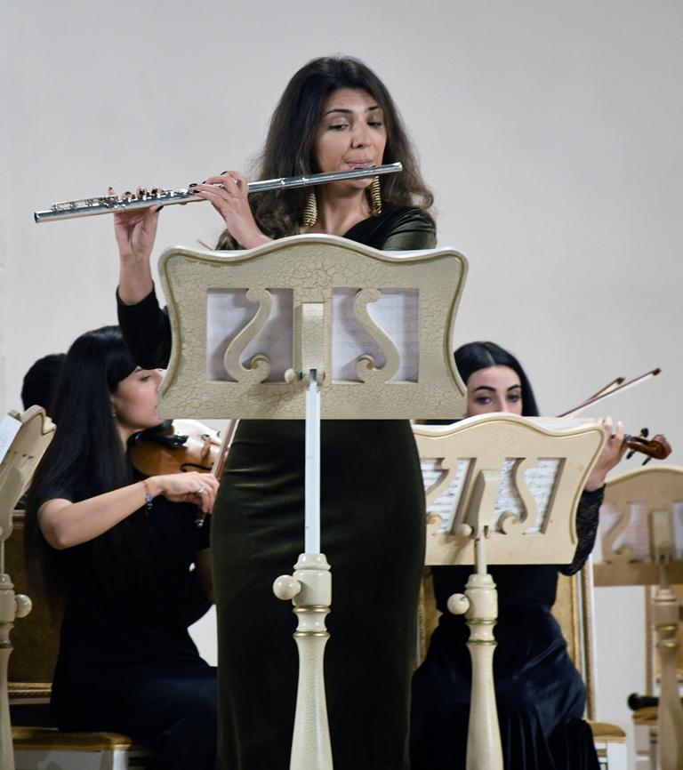 В Баку отметили Старый Новый год музыкальными ритмами (ФОТО)