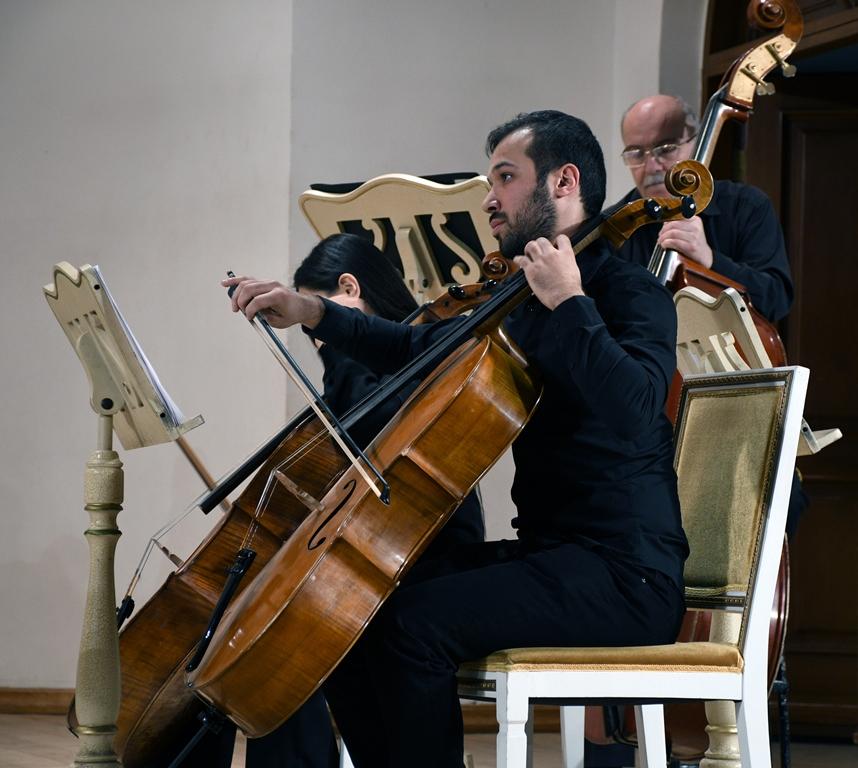 В Баку отметили Старый Новый год музыкальными ритмами (ФОТО)