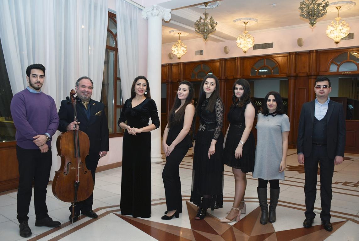 В Баку отметили Старый Новый год музыкальными ритмами (ФОТО)